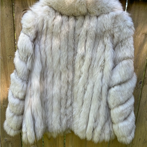 Saga Furs Cream Teddy Jacket with Luxurious Texture - Picture 4 of 4